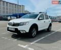 Белый Рено Сандеро СтэпВэй, объемом двигателя 1.46 л и пробегом 33 тыс. км за 12000 $, фото 1 на Automoto.ua