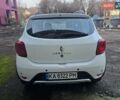 Білий Рено Сандеро СтепВей, об'ємом двигуна 0.9 л та пробігом 105 тис. км за 8900 $, фото 3 на Automoto.ua