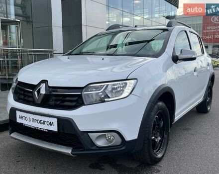 Білий Рено Сандеро СтепВей, об'ємом двигуна 0.9 л та пробігом 99 тис. км за 7879 $, фото 1 на Automoto.ua