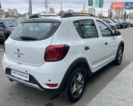 Белый Рено Сандеро СтэпВэй, объемом двигателя 0.9 л и пробегом 110 тыс. км за 7522 $, фото 5 на Automoto.ua