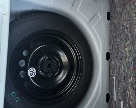 Білий Рено Сандеро СтепВей, об'ємом двигуна 0.9 л та пробігом 105 тис. км за 8900 $, фото 25 на Automoto.ua