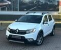 Белый Рено Сандеро СтэпВэй, объемом двигателя 0.9 л и пробегом 63 тыс. км за 10319 $, фото 2 на Automoto.ua