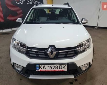 Белый Рено Сандеро СтэпВэй, объемом двигателя 0.9 л и пробегом 39 тыс. км за 8100 $, фото 1 на Automoto.ua