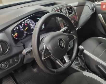 Белый Рено Сандеро СтэпВэй, объемом двигателя 0.9 л и пробегом 39 тыс. км за 8100 $, фото 9 на Automoto.ua