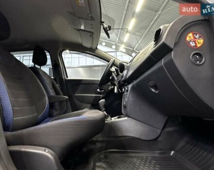 Белый Рено Сандеро СтэпВэй, объемом двигателя 0.9 л и пробегом 39 тыс. км за 11900 $, фото 29 на Automoto.ua