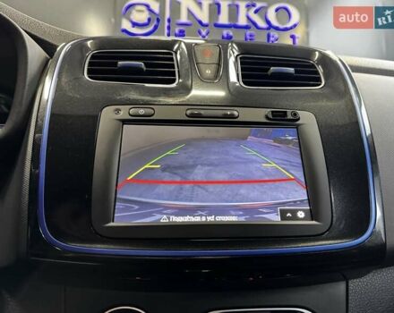 Белый Рено Сандеро СтэпВэй, объемом двигателя 0.9 л и пробегом 39 тыс. км за 11900 $, фото 32 на Automoto.ua