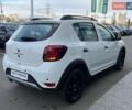Білий Рено Сандеро СтепВей, об'ємом двигуна 0.9 л та пробігом 99 тис. км за 7879 $, фото 5 на Automoto.ua