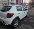 Білий Рено Сандеро СтепВей, об'ємом двигуна 0.9 л та пробігом 105 тис. км за 8900 $, фото 4 на Automoto.ua