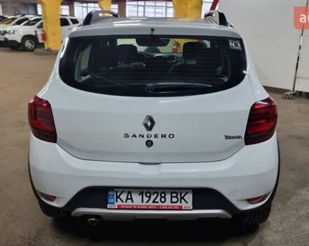 Белый Рено Сандеро СтэпВэй, объемом двигателя 0.9 л и пробегом 39 тыс. км за 8100 $, фото 12 на Automoto.ua