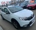 Білий Рено Сандеро СтепВей, об'ємом двигуна 0.9 л та пробігом 31 тис. км за 10573 $, фото 3 на Automoto.ua