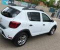Белый Рено Сандеро СтэпВэй, объемом двигателя 1.5 л и пробегом 66 тыс. км за 11900 $, фото 5 на Automoto.ua