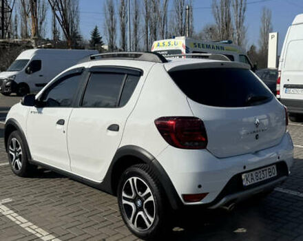 Білий Рено Сандеро СтепВей, об'ємом двигуна 1.46 л та пробігом 144 тис. км за 11800 $, фото 3 на Automoto.ua