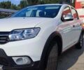 Білий Рено Сандеро СтепВей, об'ємом двигуна 0.9 л та пробігом 100 тис. км за 10000 $, фото 1 на Automoto.ua
