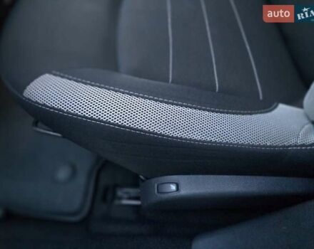 Білий Рено Сандеро СтепВей, об'ємом двигуна 0.9 л та пробігом 105 тис. км за 8900 $, фото 15 на Automoto.ua