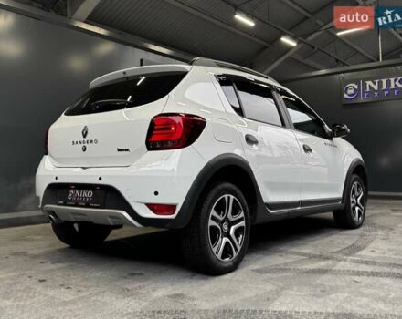 Белый Рено Сандеро СтэпВэй, объемом двигателя 0.9 л и пробегом 39 тыс. км за 11900 $, фото 13 на Automoto.ua