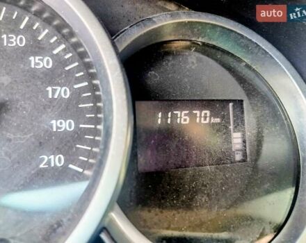 Белый Рено Сандеро СтэпВэй, объемом двигателя 0.9 л и пробегом 117 тыс. км за 9999 $, фото 7 на Automoto.ua
