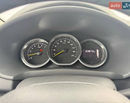Белый Рено Сандеро СтэпВэй, объемом двигателя 1.46 л и пробегом 100 тыс. км за 12800 $, фото 17 на Automoto.ua