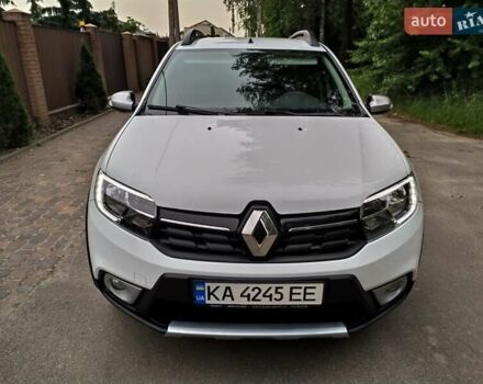 Белый Рено Сандеро СтэпВэй, объемом двигателя 1.46 л и пробегом 135 тыс. км за 12350 $, фото 2 на Automoto.ua