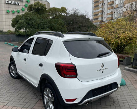 Белый Рено Сандеро СтэпВэй, объемом двигателя 1.46 л и пробегом 66 тыс. км за 12300 $, фото 7 на Automoto.ua