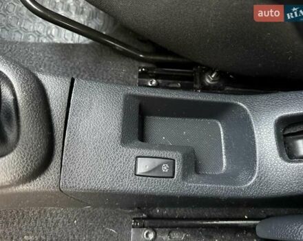 Рено Сандеро СтепВей 2021 у Запоріжжя на Automoto.ua Білий Рено Сандеро СтепВей, об'ємом двигуна 0.9 л та пробігом 110 тис. км за 10699 $, фото 22 на Automoto.ua