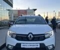 Білий Рено Сандеро СтепВей, об'ємом двигуна 0.9 л та пробігом 77 тис. км за 7974 $, фото 2 на Automoto.ua
