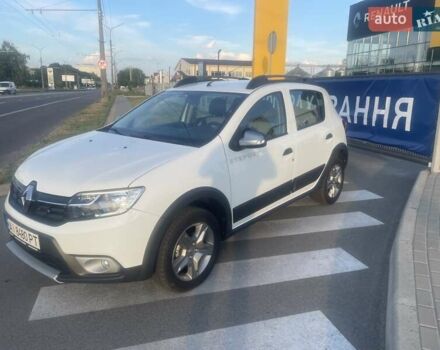 Белый Рено Сандеро СтэпВэй, объемом двигателя 1.46 л и пробегом 36 тыс. км за 13600 $, фото 1 на Automoto.ua