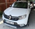 Белый Рено Сандеро СтэпВэй, объемом двигателя 0.9 л и пробегом 16 тыс. км за 11200 $, фото 1 на Automoto.ua