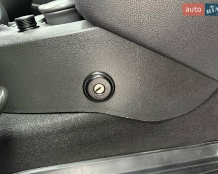 Белый Рено Сандеро СтэпВэй, объемом двигателя 0.9 л и пробегом 84 тыс. км за 9900 $, фото 31 на Automoto.ua