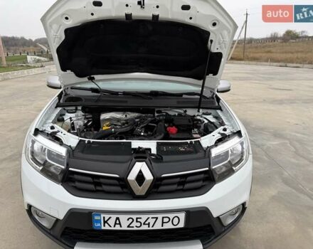 Белый Рено Сандеро СтэпВэй, объемом двигателя 0.9 л и пробегом 84 тыс. км за 9900 $, фото 29 на Automoto.ua