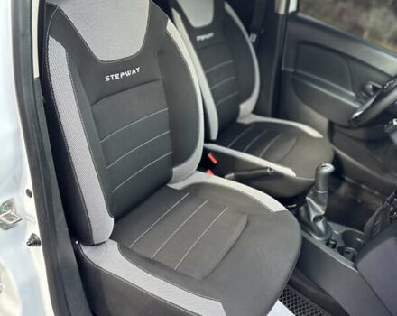 Рено Сандеро СтэпВэй 2021 в Виннице на Automoto.ua Белый Рено Сандеро СтэпВэй, объемом двигателя 1.46 л и пробегом 74 тыс. км за 10999 $, фото 19 на Automoto.ua