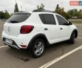 Белый Рено Сандеро СтэпВэй, объемом двигателя 1.46 л и пробегом 20 тыс. км за 13800 $, фото 4 на Automoto.ua
