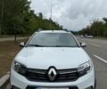 Білий Рено Сандеро СтепВей, об'ємом двигуна 1.46 л та пробігом 154 тис. км за 10700 $, фото 1 на Automoto.ua