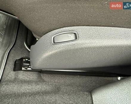 Белый Рено Сандеро СтэпВэй, объемом двигателя 0.9 л и пробегом 84 тыс. км за 9900 $, фото 23 на Automoto.ua