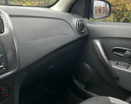 Белый Рено Сандеро СтэпВэй, объемом двигателя 1.46 л и пробегом 66 тыс. км за 12300 $, фото 17 на Automoto.ua