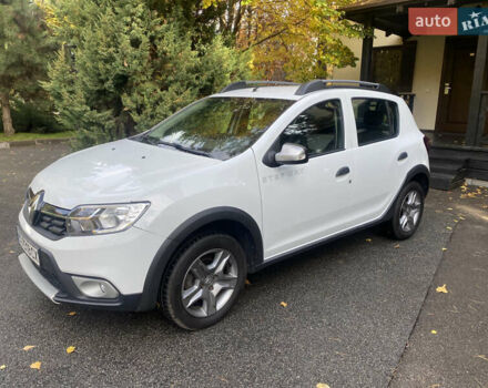 Рено Сандеро СтэпВэй 2021 в Киеве на Automoto.ua Белый Рено Сандеро СтэпВэй, объемом двигателя 1.46 л и пробегом 76 тыс. км за 12900 $, фото 1 на Automoto.ua