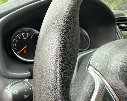 Білий Рено Сандеро СтепВей, об'ємом двигуна 1.46 л та пробігом 154 тис. км за 10700 $, фото 12 на Automoto.ua