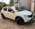 Білий Рено Сандеро СтепВей, об'ємом двигуна 0.9 л та пробігом 35 тис. км за 11500 $, фото 1 на Automoto.ua