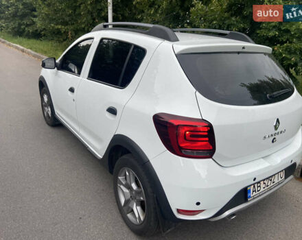 Білий Рено Сандеро СтепВей, об'ємом двигуна 1.46 л та пробігом 129 тис. км за 13500 $, фото 1 на Automoto.ua