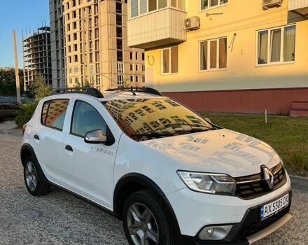 Білий Рено Сандеро СтепВей, об'ємом двигуна 0.9 л та пробігом 151 тис. км за 7500 $, фото 1 на Automoto.ua