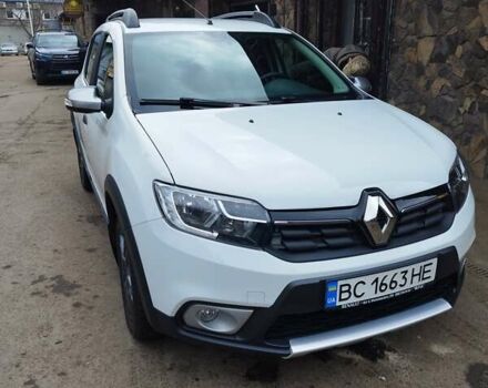Білий Рено Сандеро СтепВей, об'ємом двигуна 1.46 л та пробігом 42 тис. км за 11800 $, фото 1 на Automoto.ua