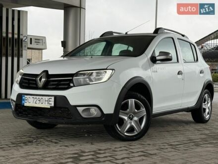 Белый Рено Сандеро СтэпВэй, объемом двигателя 1.46 л и пробегом 221 тыс. км за 7499 $, фото 1 на Automoto.ua