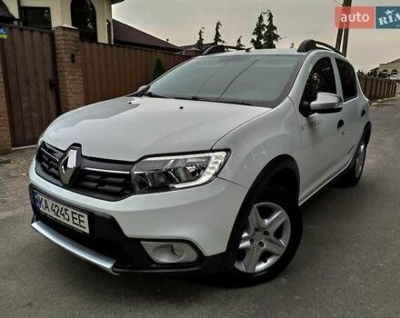 Білий Рено Сандеро СтепВей, об'ємом двигуна 1.46 л та пробігом 135 тис. км за 12350 $, фото 1 на Automoto.ua