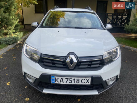 Рено Сандеро СтэпВэй 2021 в Киеве на Automoto.ua Белый Рено Сандеро СтэпВэй, объемом двигателя 1.46 л и пробегом 76 тыс. км за 12900 $, фото 1 на Automoto.ua