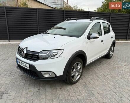 Рено Сандеро СтэпВэй 2021 в Запорожье на Automoto.ua Белый Рено Сандеро СтэпВэй, объемом двигателя 0.9 л и пробегом 110 тыс. км за 10699 $, фото 1 на Automoto.ua