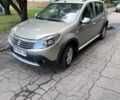 Бежевый Рено Сандеро СтэпВэй, объемом двигателя 1.6 л и пробегом 106 тыс. км за 6000 $, фото 2 на Automoto.ua