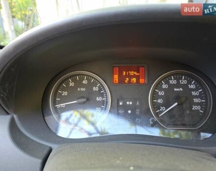 Черный Рено Сандеро СтэпВэй, объемом двигателя 1.6 л и пробегом 31 тыс. км за 8098 $, фото 4 на Automoto.ua