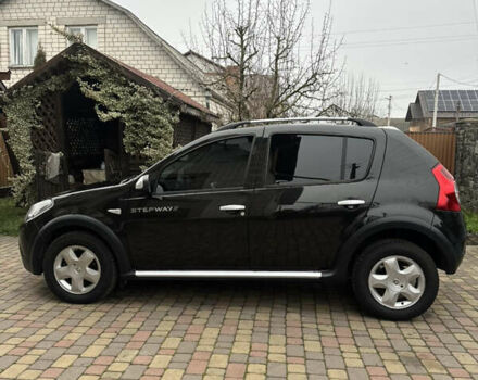 Черный Рено Сандеро СтэпВэй, объемом двигателя 1.6 л и пробегом 98 тыс. км за 7450 $, фото 4 на Automoto.ua