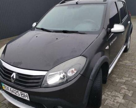 Черный Рено Сандеро СтэпВэй, объемом двигателя 1.6 л и пробегом 60 тыс. км за 7000 $, фото 4 на Automoto.ua