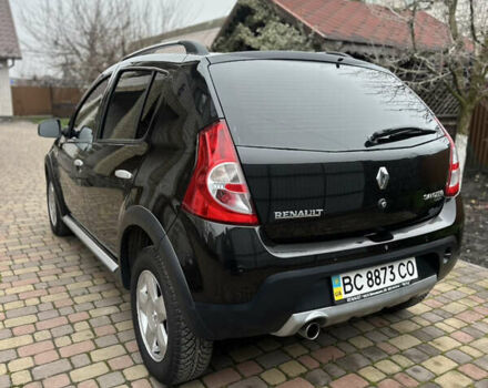 Черный Рено Сандеро СтэпВэй, объемом двигателя 1.6 л и пробегом 98 тыс. км за 7450 $, фото 6 на Automoto.ua