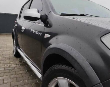 Черный Рено Сандеро СтэпВэй, объемом двигателя 1.6 л и пробегом 60 тыс. км за 7000 $, фото 11 на Automoto.ua